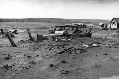 The Dust Bowl dan Black Sunday (14 April 1935)